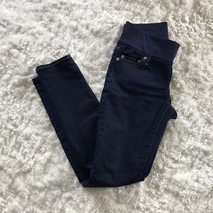 Gap 1969 maternity jeans